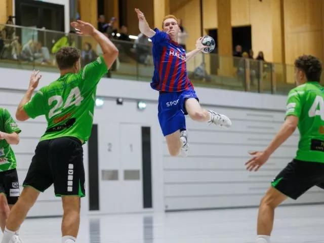 image 1 – Jo Ropars